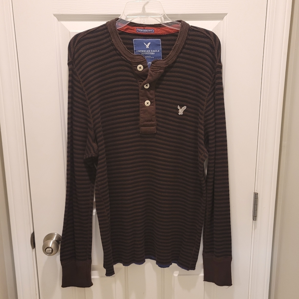 Men's American Eagle Henley - Size XL